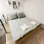 Apartment Charming In The Heart Of - Baby Loic *